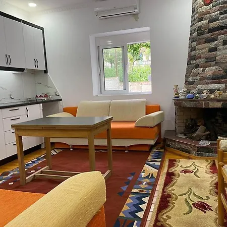 Nahija E Tomorrit Villa Berat