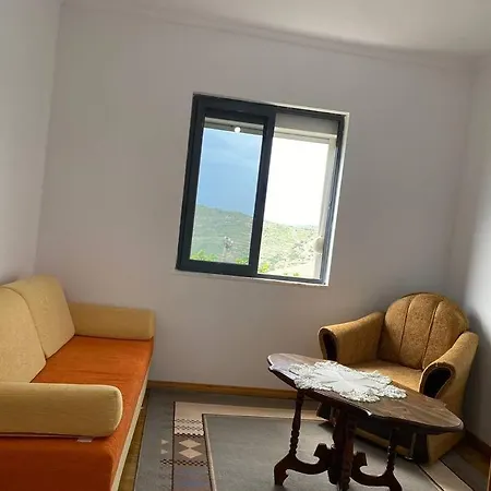 Villa Nahija E Tomorrit *